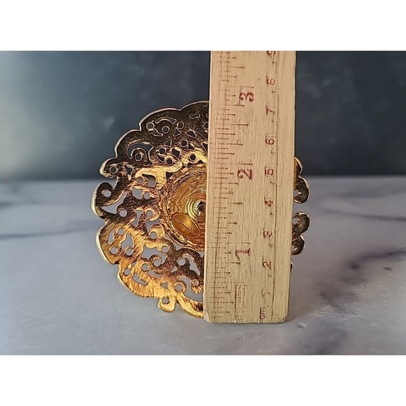 Eggspressions Gold Tone Hook - Picture 8 of 10